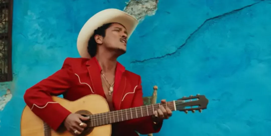 Bruno Mars sorprende con el estreno de su nuevo tema musical ‘Risk It All’