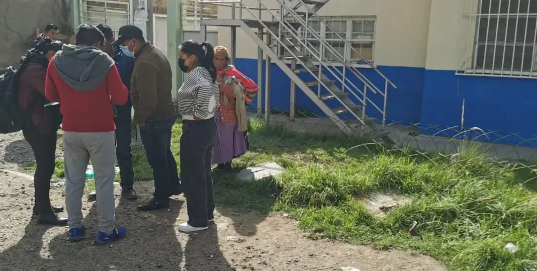 Familias de fallecidos del accidente aéreo, piden apoyo a las autoridades para retirar los cuerpos