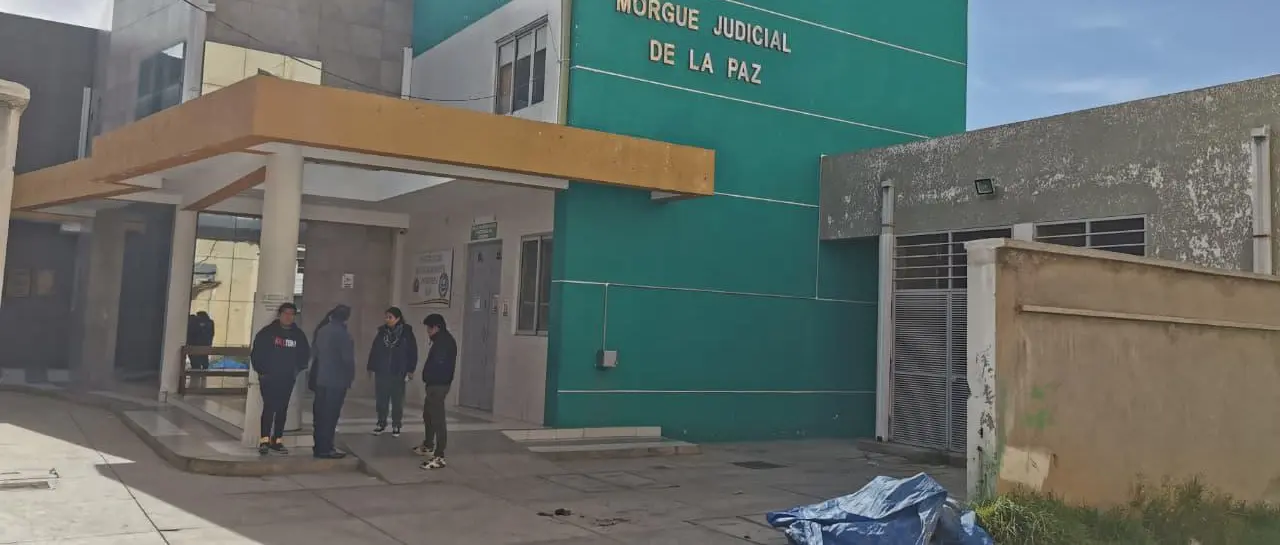 Fiscalía realiza 20 autopsias tras accidente de avión militar en El Alto; una recién nacida está entre los fallecidos