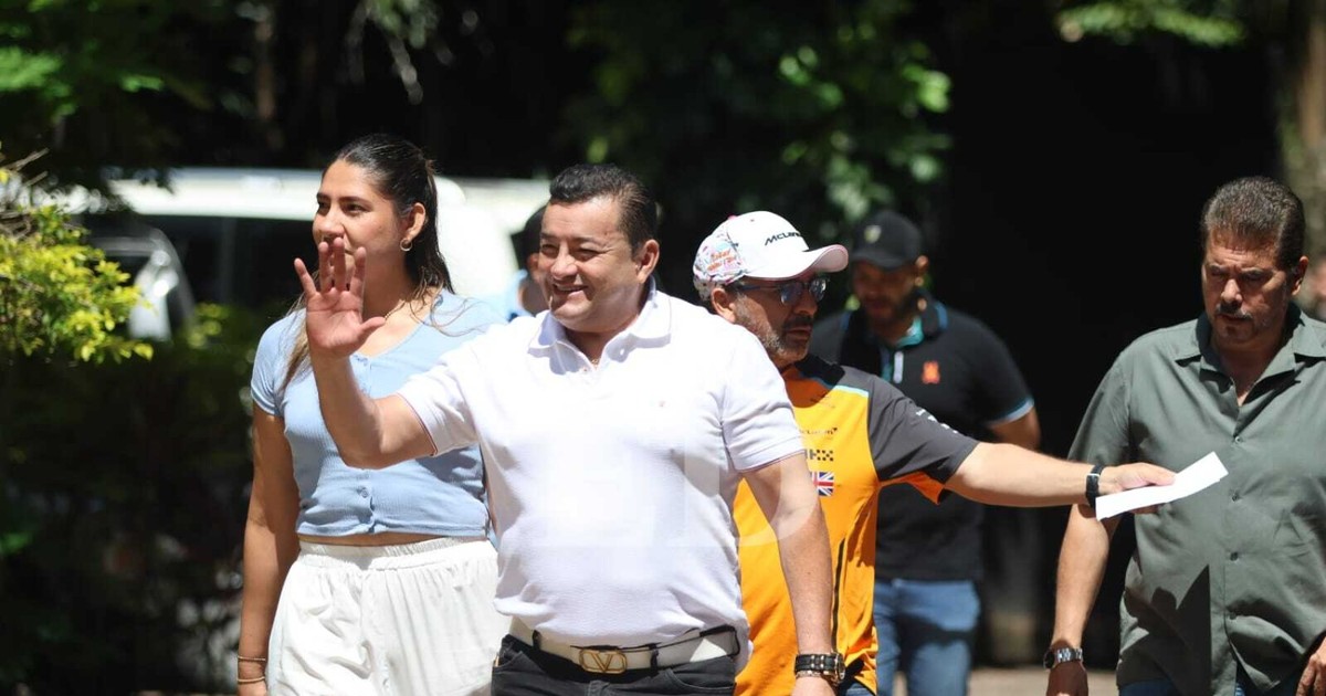 Caso pavimento: El alcalde Fernández reaparece tras salir de Palmasola