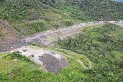 Cierran al menos tres carreteras en el país por los deslizamientos causados por las lluvias