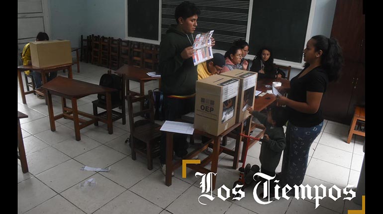 Bolivia elige autoridades: TSE prevé resultados preliminares a las 21:00