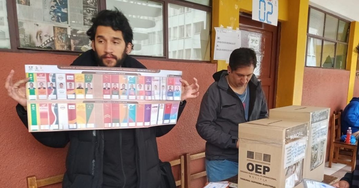 TSE dice que fue un “éxito” la media jornada electoral; cuatro mesas no abrieron