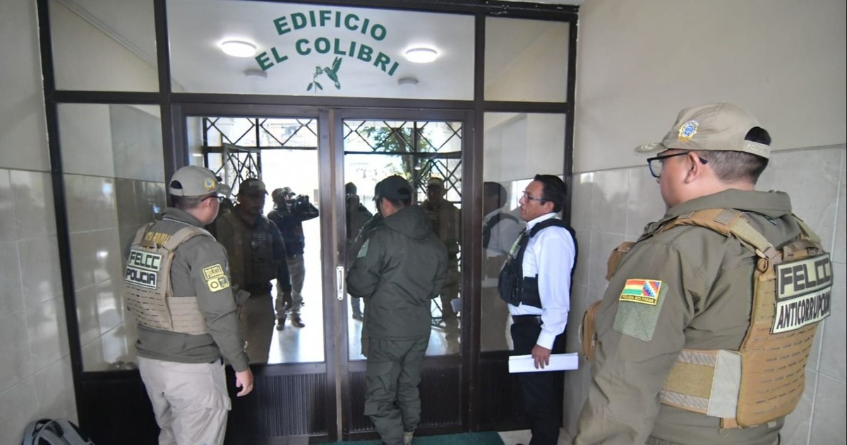Fiscalía y Policía allanan la casa del expresidente Luis Arce en La Paz