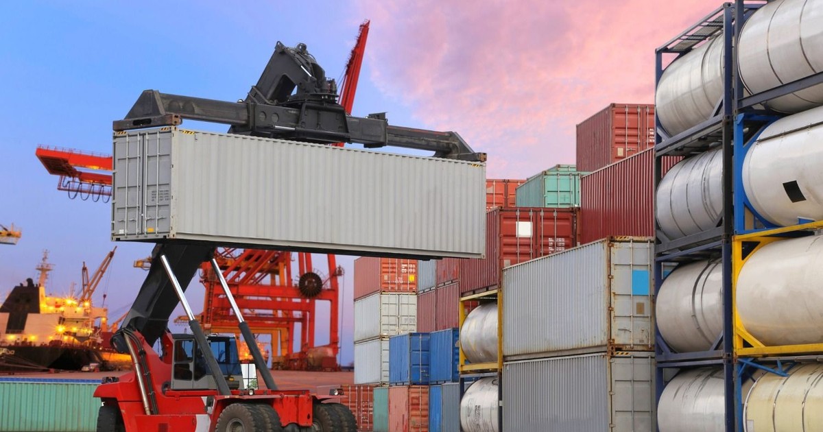 Bolivia reporta superávit comercial de 801 millones de dólares entre enero y febrero