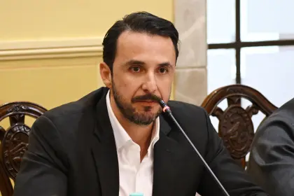 “El 50/50 va a ser posible, es la visión que tiene el presidente”, dice Juan Pablo Velasco tras reunión en La Paz