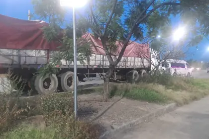 Diésel: Las filas se incrementan este lunes en surtidores de La Paz y Cochabamba