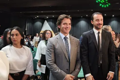 Los tribunales electorales del país entregan credenciales a las nuevas autoridades subnacionales