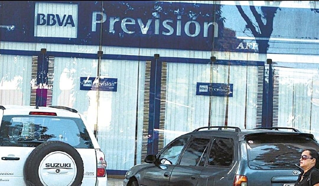 Bolivia pierde arbitraje y deberá pagar $us 105 millones a BBVA por la nacionalización de pensiones