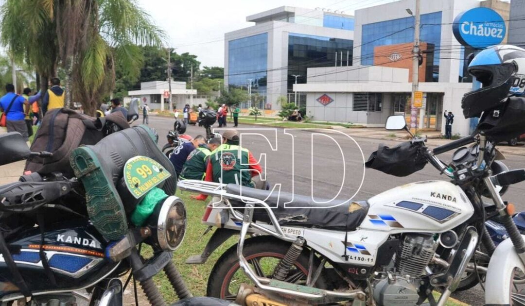 Transportistas instalan 9 puntos de bloqueo en diferentes municipios en protesta por combustible