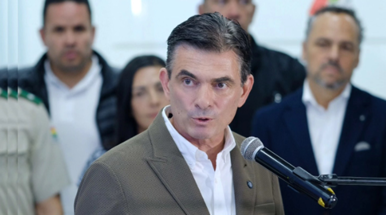 Paz asegura que “nadie va a privatizar YPFB”