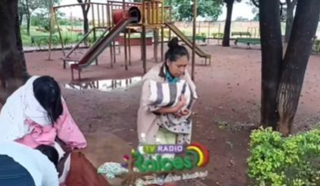 “Se llamará Francisco”: un bebé nació en la plaza San Francisco, en San Ignacio de Velasco