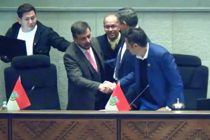 El ministro de Hidrocarburos se presenta en el Legislativo para responder a la interpelación por los combustibles