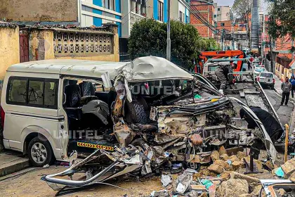 Era un vehículo de recojo de personal: Sube a dos la cifra de muertos en el trágico accidente de Sopocachi