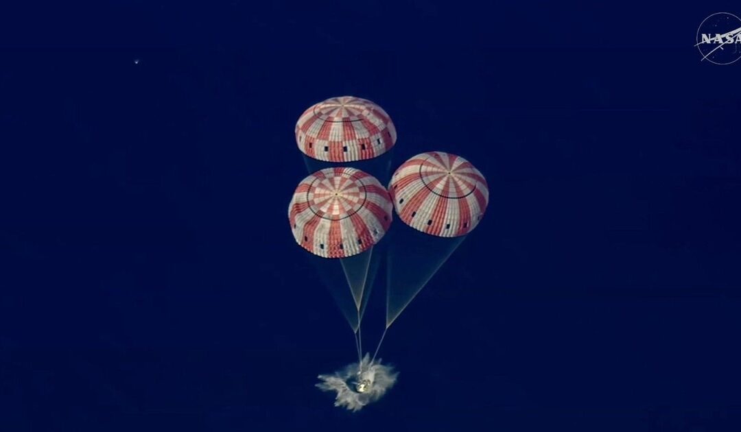 Las imágenes del riesgoso y emotivo regreso de los astronautas de Artemis II a la Tierra