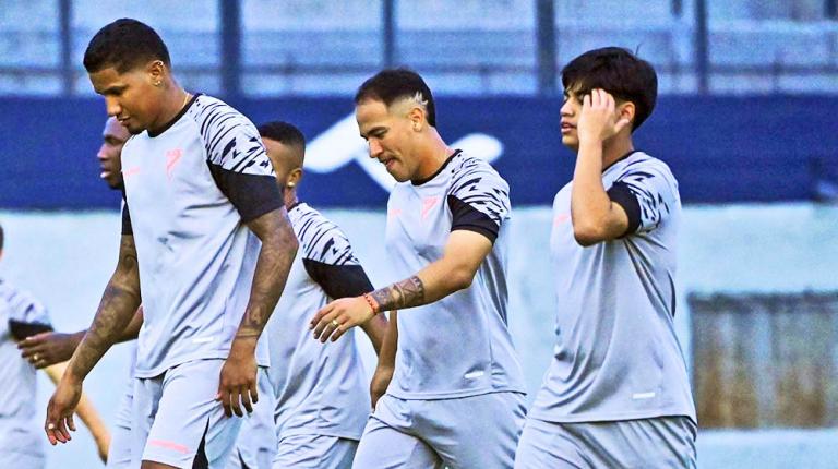 Always Ready jugará contra Lanús hoy en Argentina