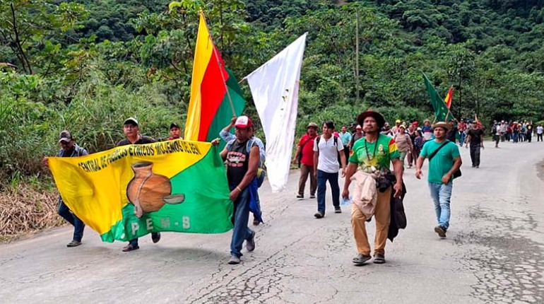 Marcha indígena cumple 23 días y avanza hacia La Paz desde Unduavi