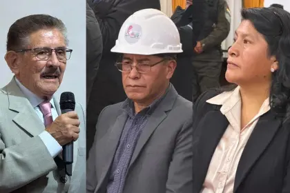 El gobernador Revilla posesionó a su gabinete y reduce secretarías de 11 a 5