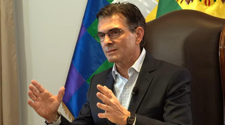Paz anuncia “nueva etapa” con diálogo y leyes estructurales