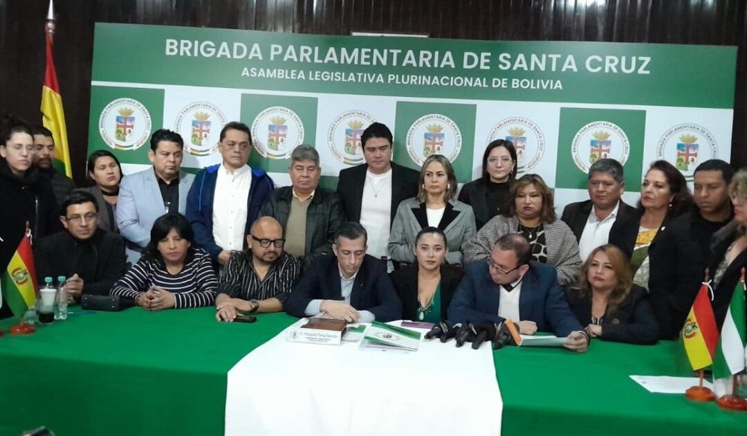 Brigadas Parlamentarias respaldan medidas para restablecer el orden en Bolivia