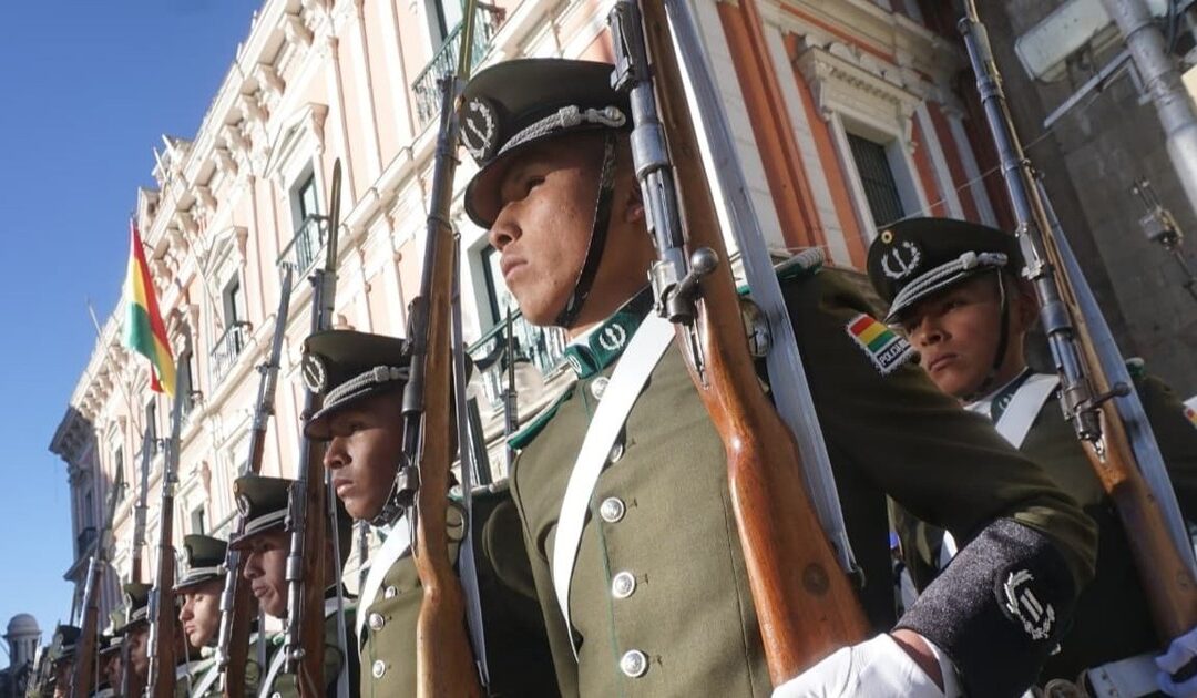 La Policía celebra 200 años y los festejos fueron postergados porque los uniformados siguen en las calles, en los desbloqueos