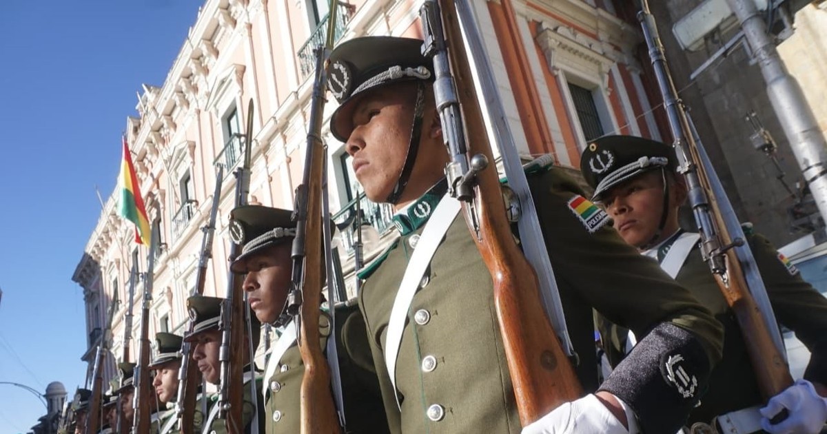 La Policía celebra 200 años y los festejos fueron postergados porque los uniformados siguen en las calles, en los desbloqueos