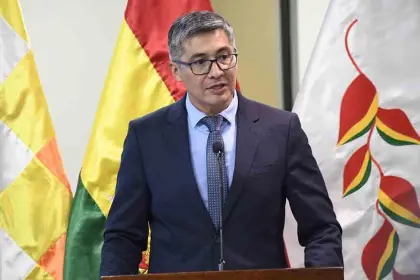 Ministro de Economía: No habrá cambios en los precios de los combustibles