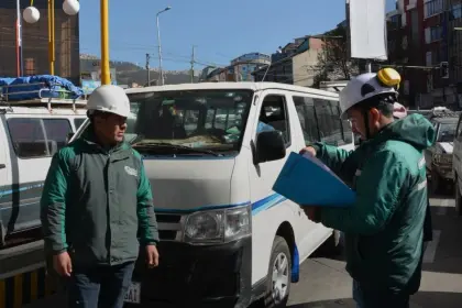 Suspenden el carguío de combustible a más de 179 vehículos por recargas repetitivas, dice ministro de Hidrocarburos