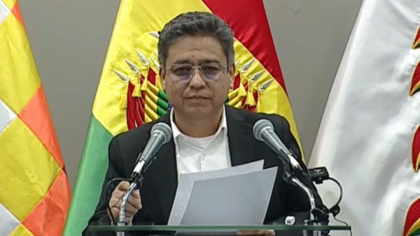 Gobierno destaca acercamiento con la Federación Tupac Katari para resolver el conflicto