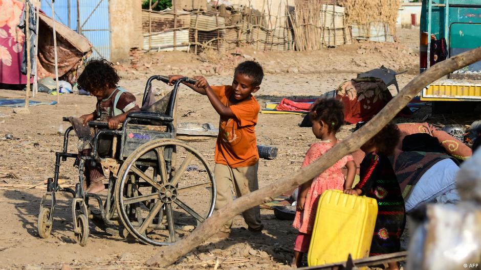 Sudán: 330 niños han muerto o resultado heridos en la guerra