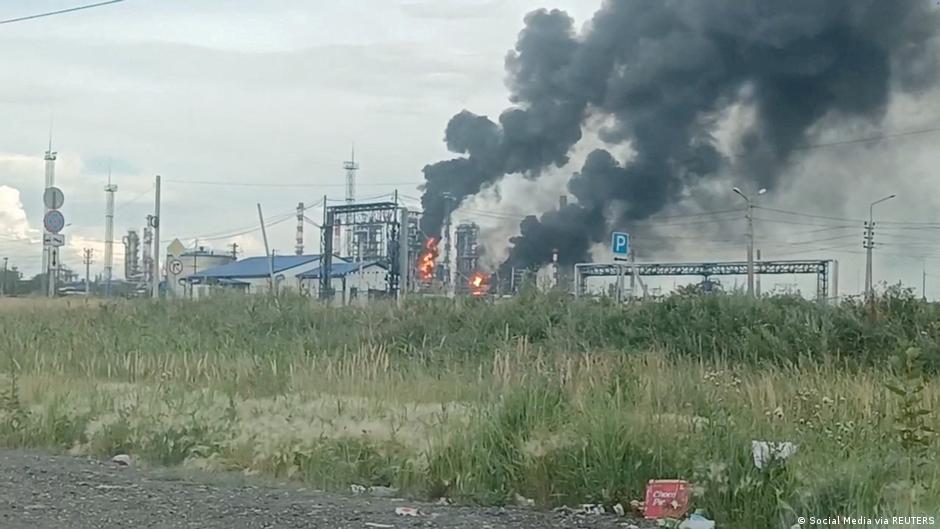 Ucrania ataca refinería y depósitos de combustible en Rusia