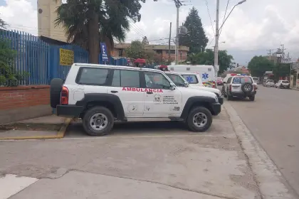 Hallan a joven con múltiples lesiones en el rostro y la cabeza abandonado en una plaza