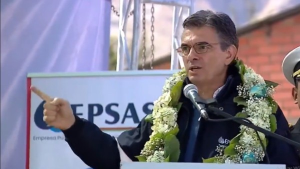 “Sigo muy preocupado con cómo funciona YPFB”: Presidente reconoce que sigue el desabastecimiento de diésel