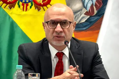 Lupo no renunció, pero dice que se está en “momentos en que pueden producirse algunos ajustes”