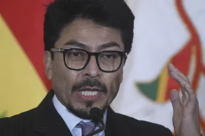 Ministro Aramayo: “El Estado debe concentrar sus esfuerzos en responder con eficiencia a las necesidades de la población”