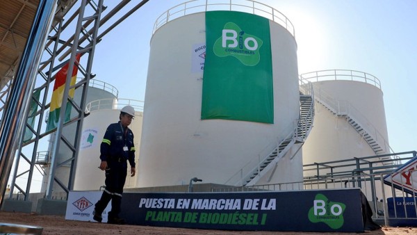 Denuncian que YPFB manipuló reglamento para beneficiar a empresa Indueste en la provisión de aceite para biocombustible