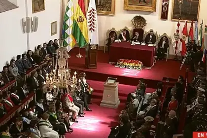 En vivo: Se inicia la sesión de honor en conmemoración de los 201 años de la independencia de Bolivia