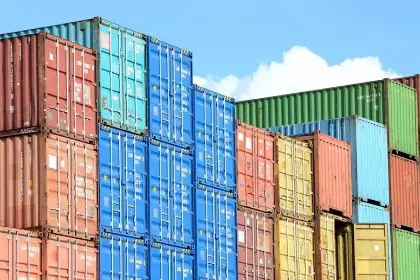 Bolivia registró un superávit comercial $us 1.669 millones entre enero y junio de este año, según el INE