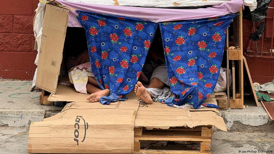 Ceuta: miles de menores abandonados a su suerte