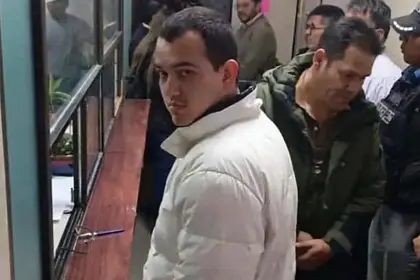 Caso oro en maletas: El único imputado ya “está en su casa”, dice su abogado