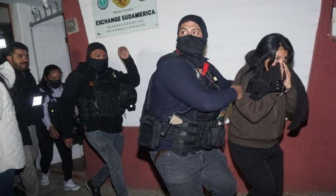 Allanan casa de cambio donde, supuestamente, Cerimedo recibía transferencias y su representante legal huye con $us700 mil