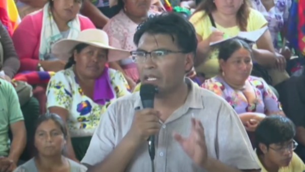 Nilton Condori participa en el ampliado de Evo, pese a considerarlo como alguien que violó la Constitución