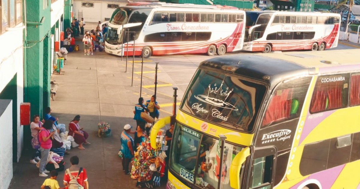 El reajuste de tarifas marca el inicio del diálogo entre Gobierno y transportistas