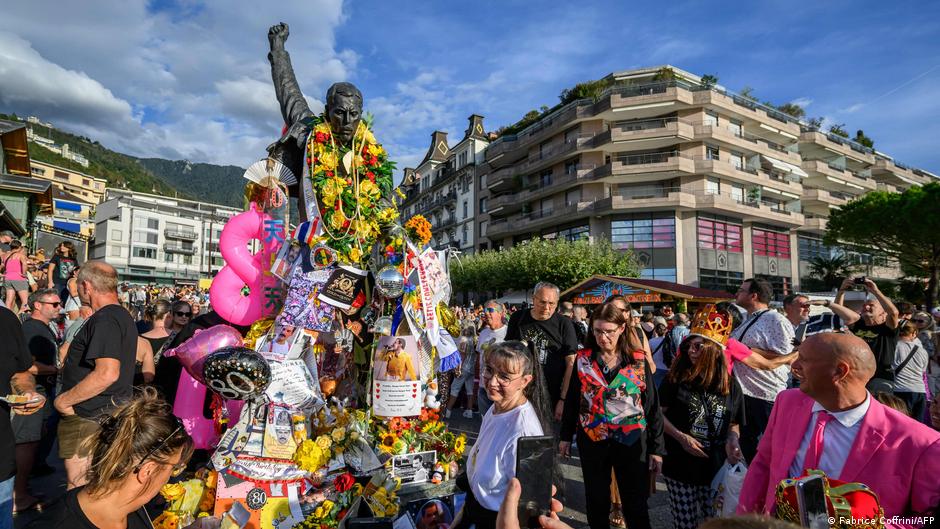 Miles celebran en Suiza el 80 cumpleaños de Freddie Mercury