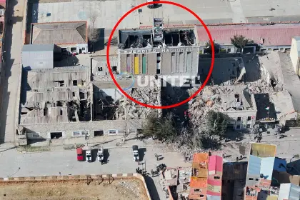Alerta en Viacha: Edificio con material bélico quedó dañado por la explosión y piden no acercarse al lugar
