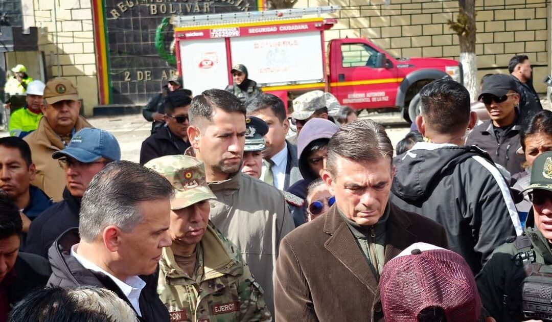 “Hoy no es cuestión de buscar culpables”: Paz llega a Viacha y anuncia duelo nacional por la tragedia