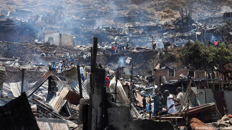 Al menos 26 niños mueren en un incendio en RD Congo
