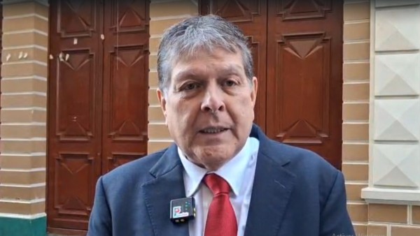 Bolivia y Chile abordarán la reversión del ducto Sica Sica-Arica y la integración energética