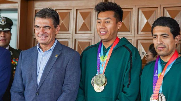 Paz agradece al campeón mundial Conrrado Moscoso y se compromete a crear políticas públicas para el deporte