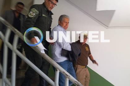 Aprehenden a Edmundo Novillo, exministro de Defensa de Luis Arce, por el caso radares